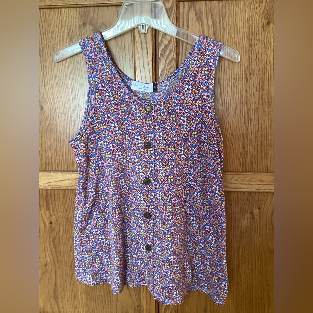 Star Vixen Floral Sleeveless Top